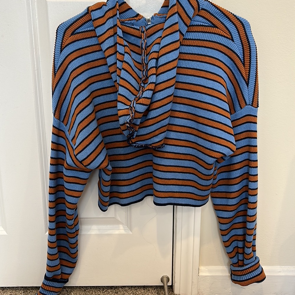 Kendall&Kylie cropped zip up! - Picture 2 of 2